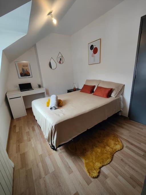 Апартаменты La Feline - Duplex - Vieux Valenciennes - Familial Экстерьер фото